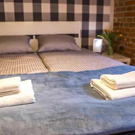 Perfect Location In Old Town, Train Station 2 Min! * Krakow