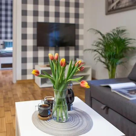 Perfect Location In Old Town, Train Station 2 Min! Διαμέρισμα